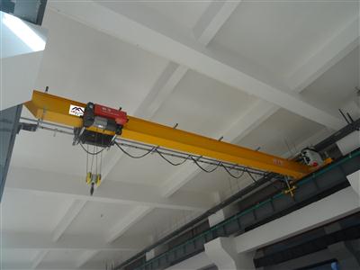 雄峰LD型5t-18m欧式箱体单梁起重机